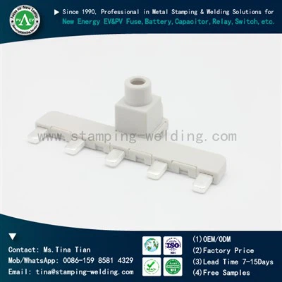 Suntikan yang dibentuk 5- pin busbar